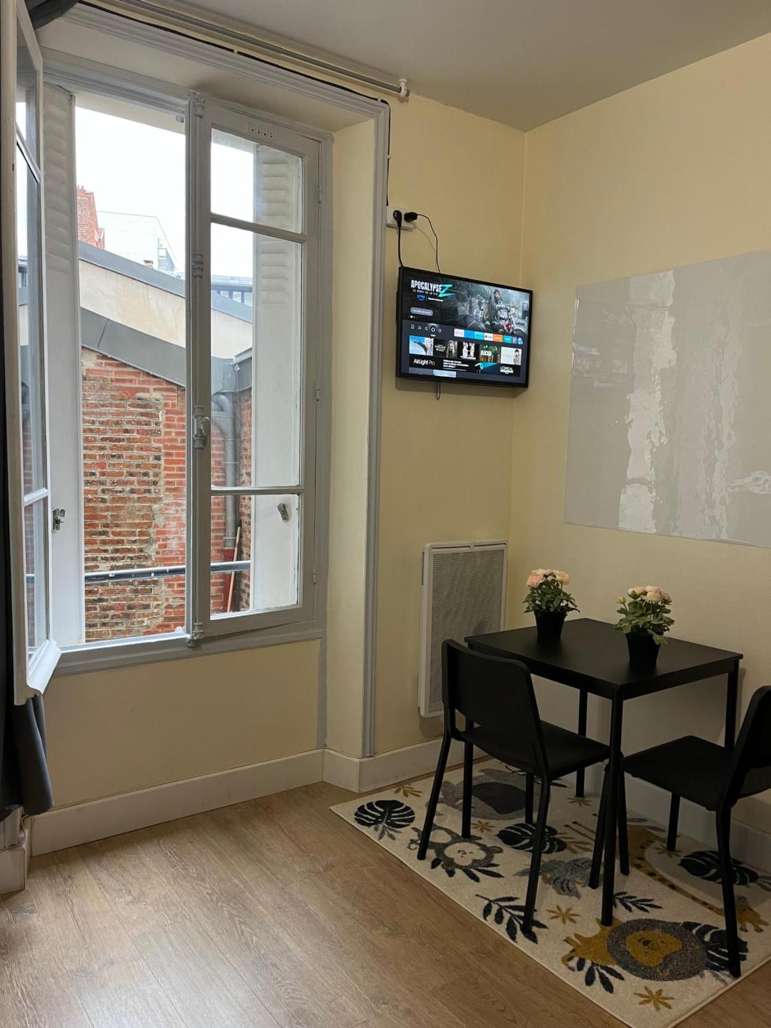 Charmant Studio Spacieux Париж Экстерьер фото