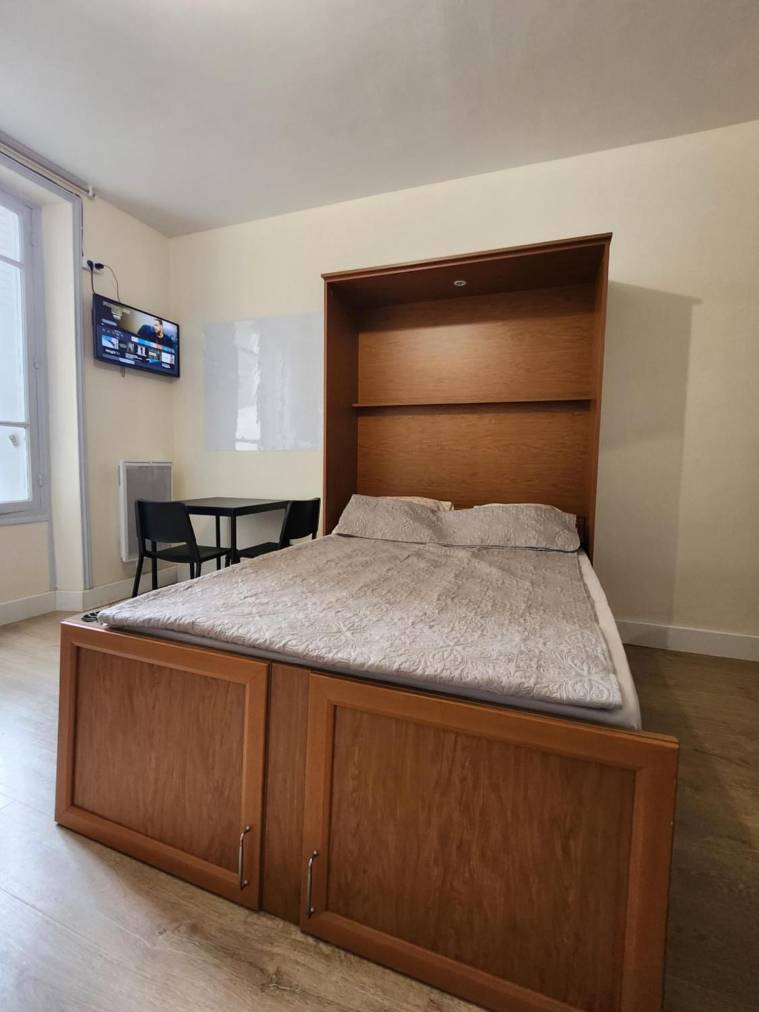 Charmant Studio Spacieux Париж Экстерьер фото